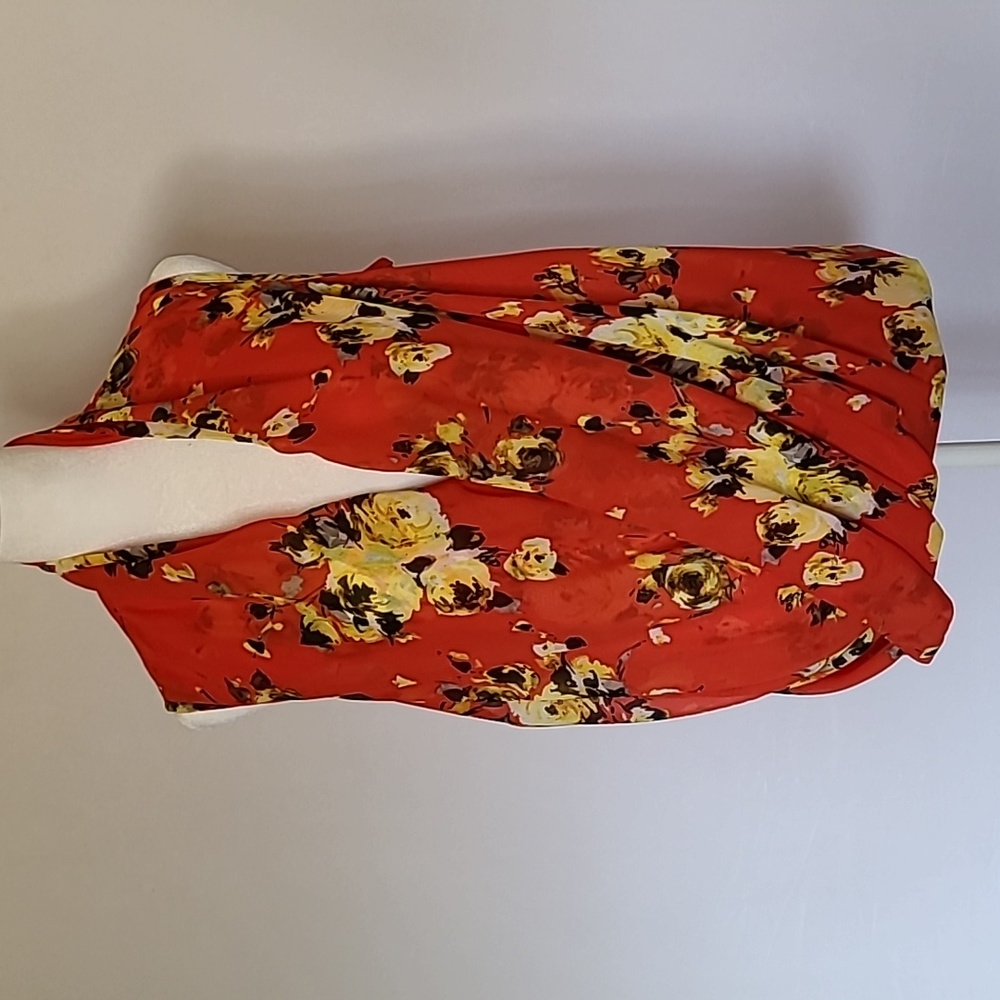 KUT from the Kloth Sleeveless Faux Floral Wrap Blouse Size Large - Picture 4 of 12